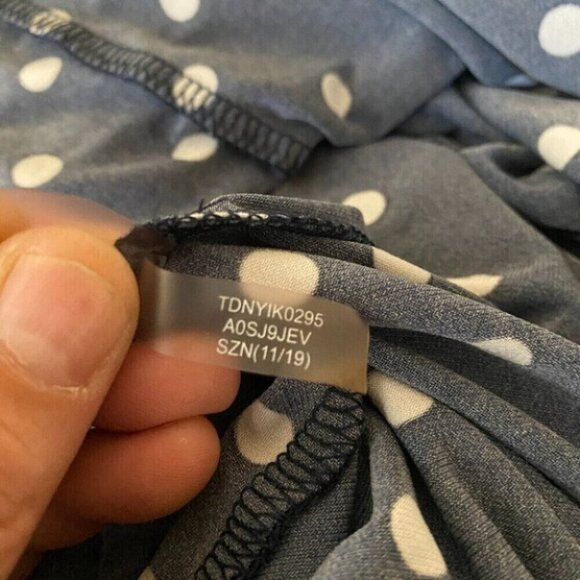 Tommy Hilfiger Dress Womens 11/19 Navy Polka Dots Stretch Retro Pleated V-Neck - Picture 14 of 14